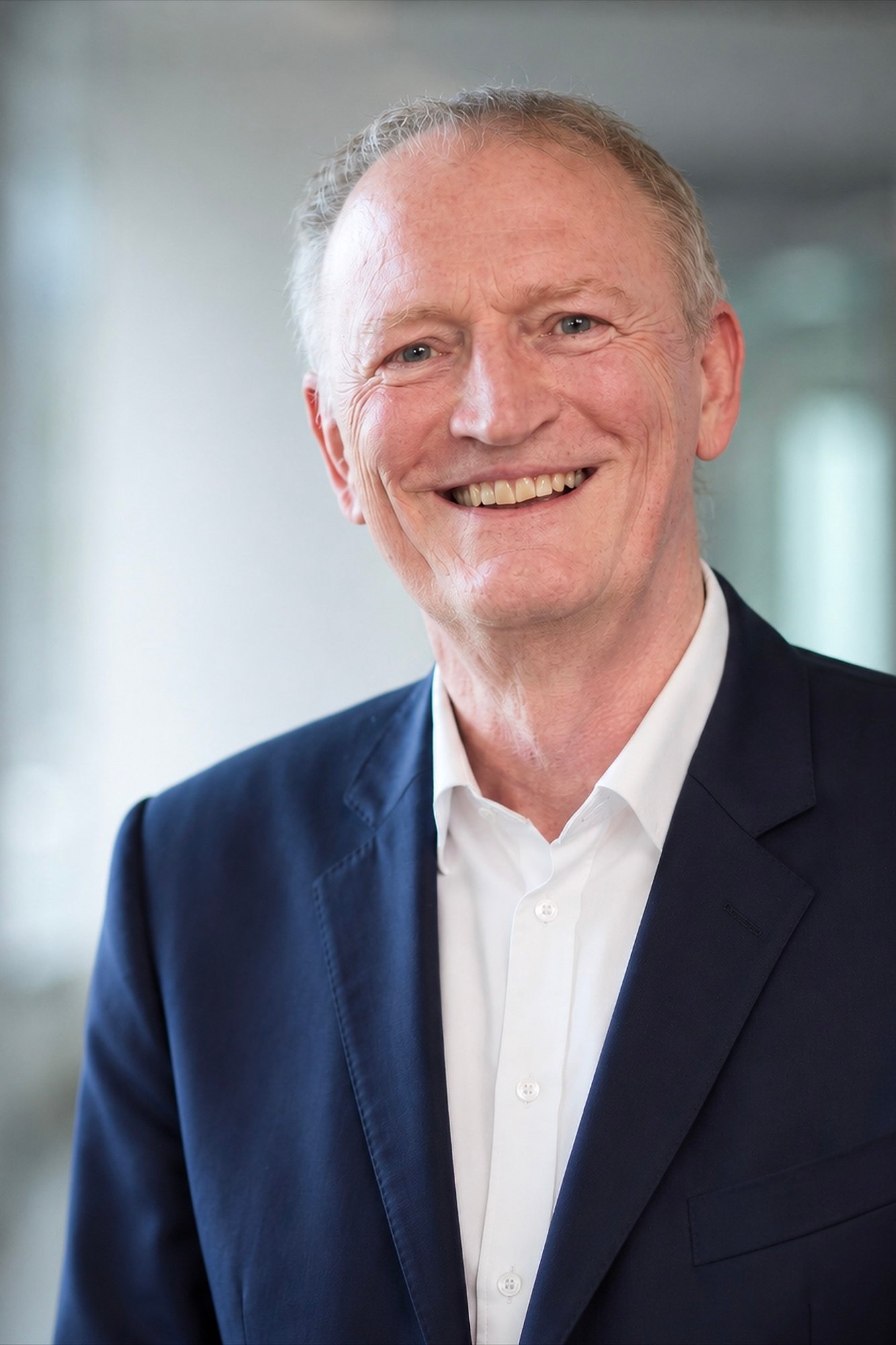 Dr. Klaus Eder